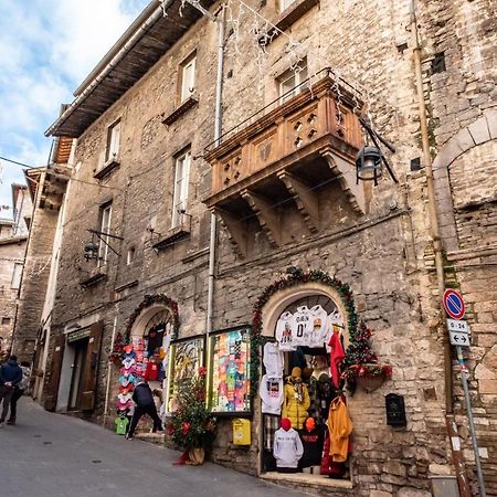 Maison Portica 29 Assisi Bagian luar foto